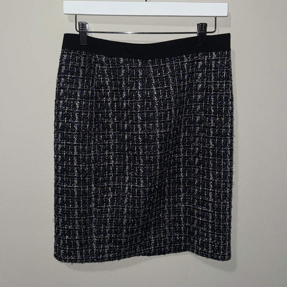 White House Black Market | Wool blend Pencil Skirt, size 4.
